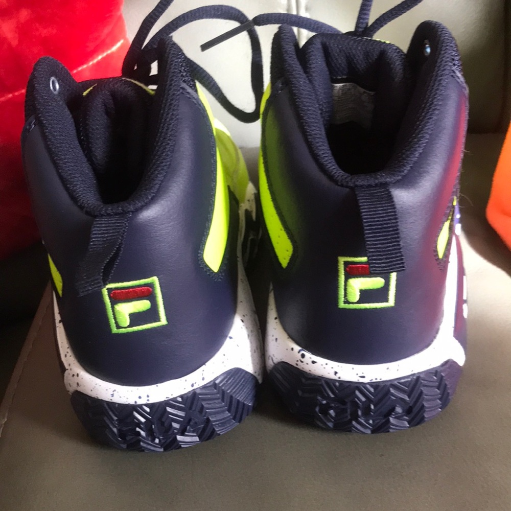 Fila MB basketball shoes mens size 6